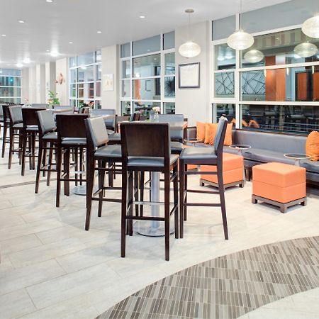 Holiday Inn Windsor - Wine Country, an IHG Hotel Exterior foto