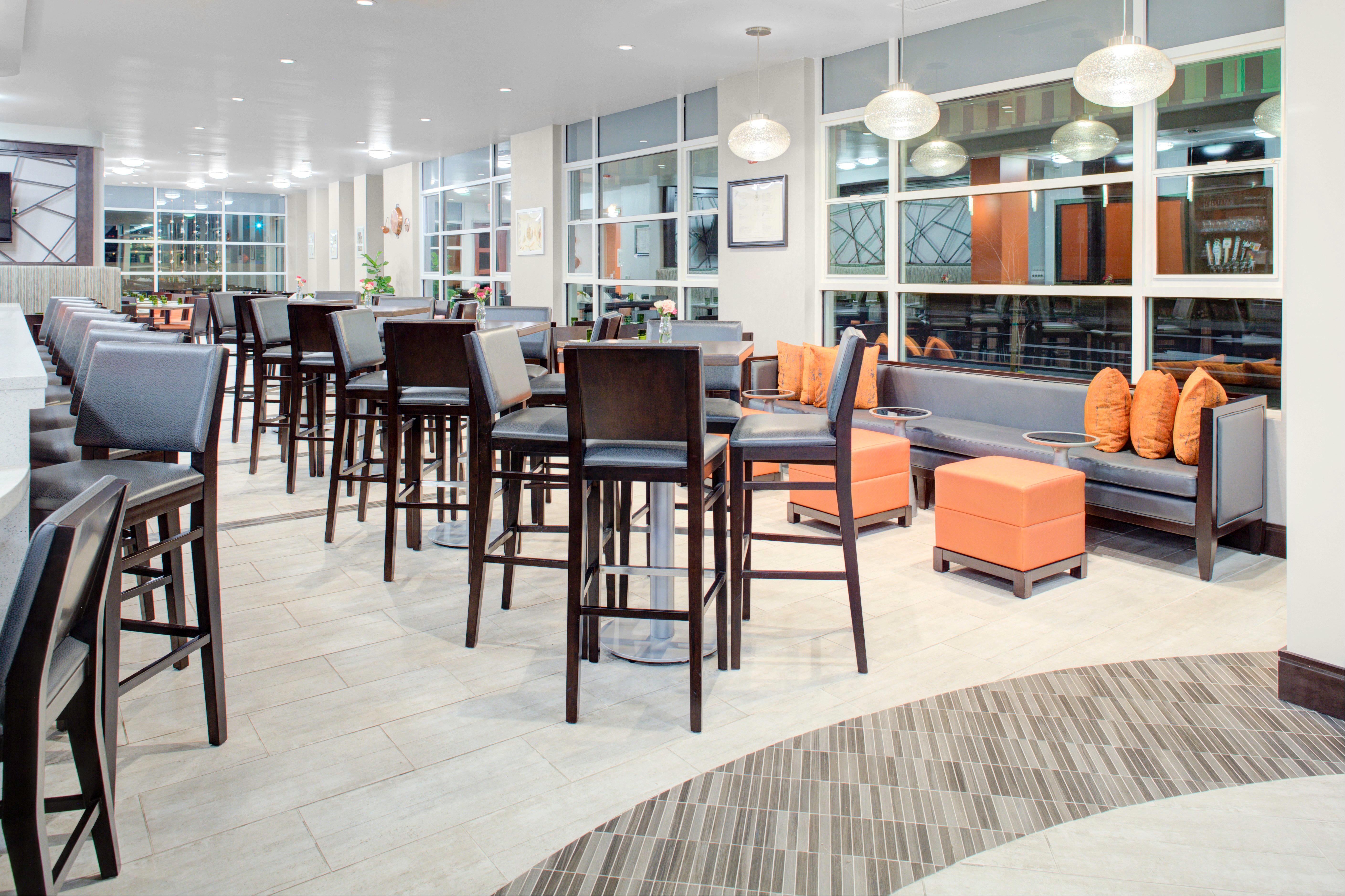 Holiday Inn Windsor - Wine Country, an IHG Hotel Exterior foto