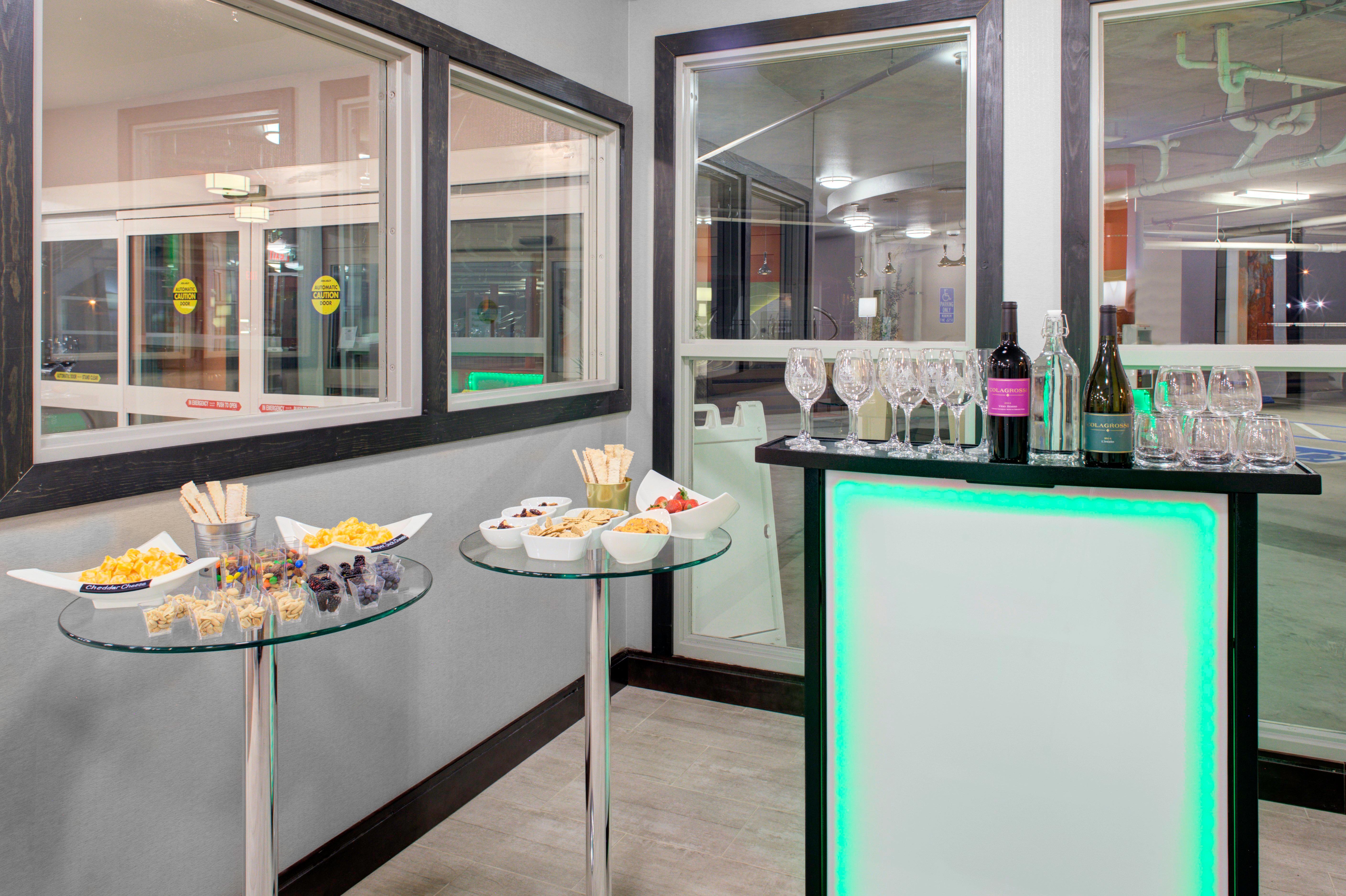 Holiday Inn Windsor - Wine Country, an IHG Hotel Exterior foto