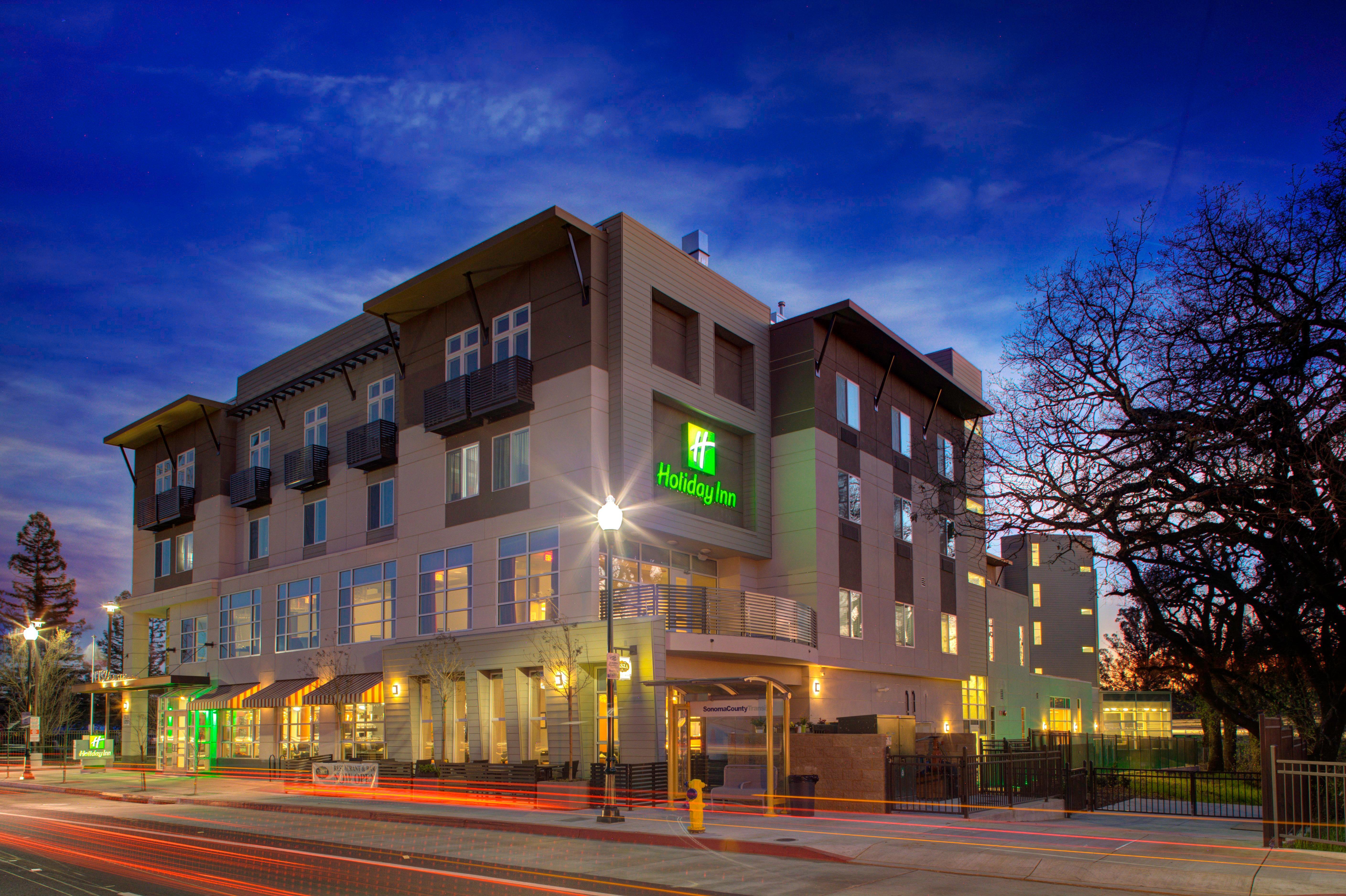 Holiday Inn Windsor - Wine Country, an IHG Hotel Exterior foto